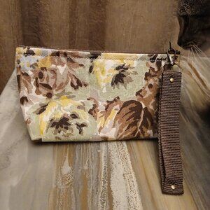 New Fall Floral Clutch travel Wristlet Hanging make-up bag Brown Yellow Blue